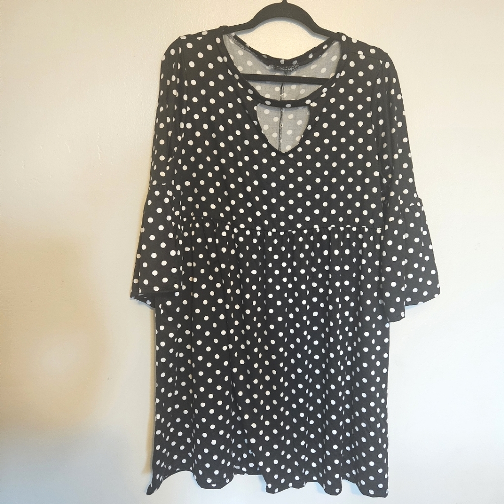 Chic Black and White Polka Dot Tunic Dress Size 2x